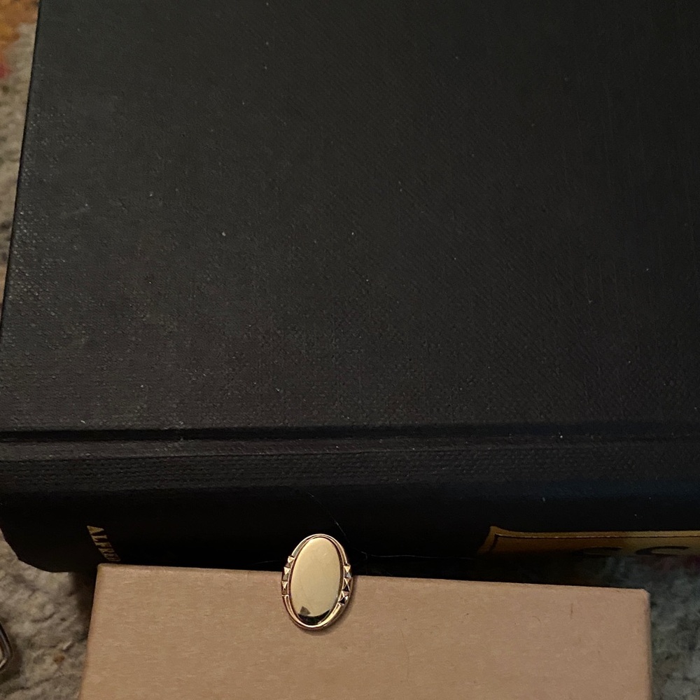 Vintage shiny gold tone tie tack or pin brooch